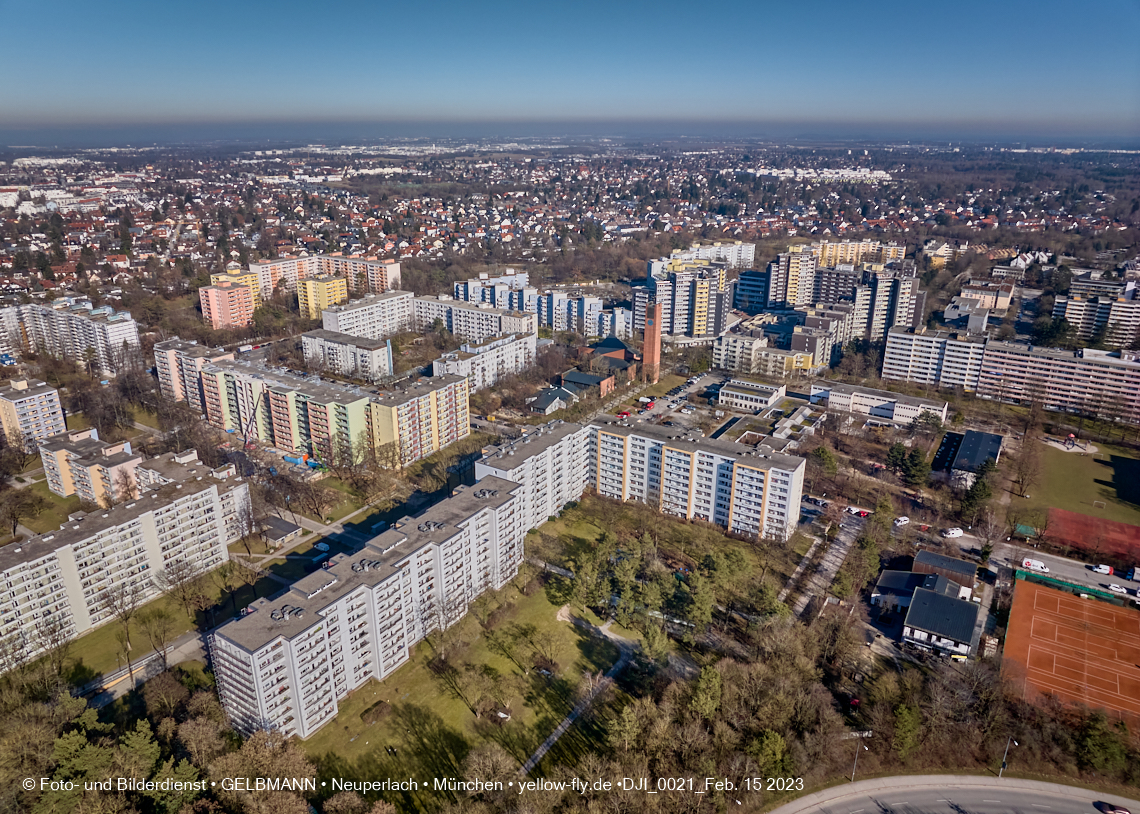 15.02.2023 - Marx-Zentrum und Wohnanlage Karl-Marx-Ring in Neuperlach